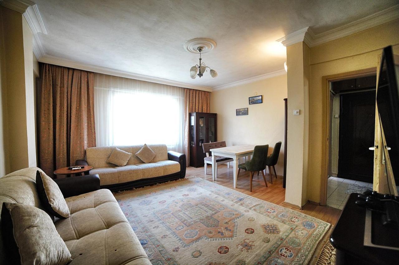 Private Room Close To Merter And Gungoren Textile Center Istanbul Exterior foto